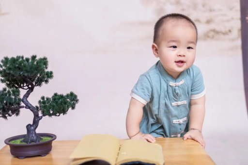 五指山孕妇显怀是几个月