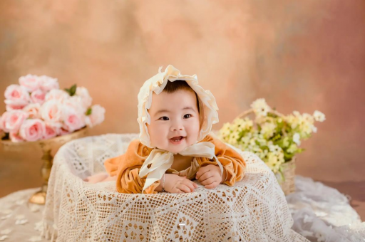 五指山接生婆踩孕妇肚子